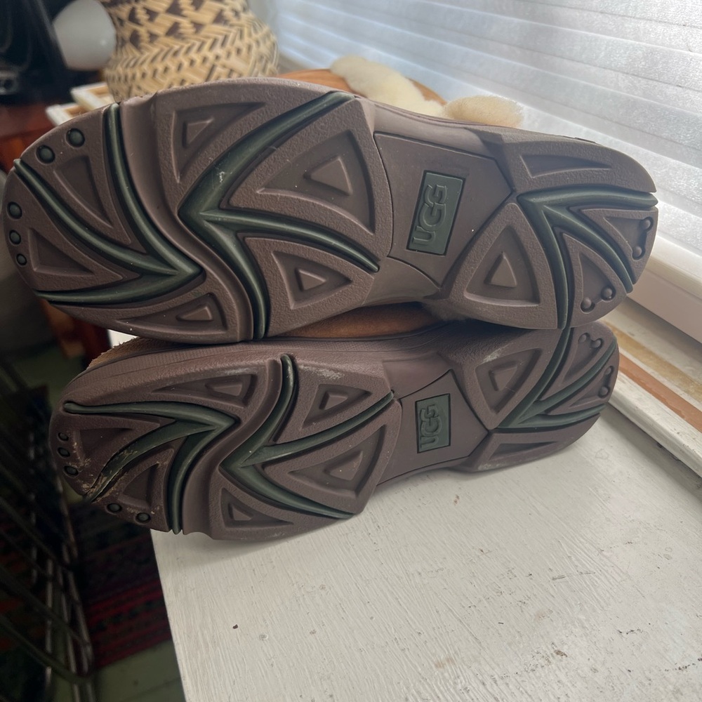 Ugg sunburst tall boot size 8 - Picture 5 of 8